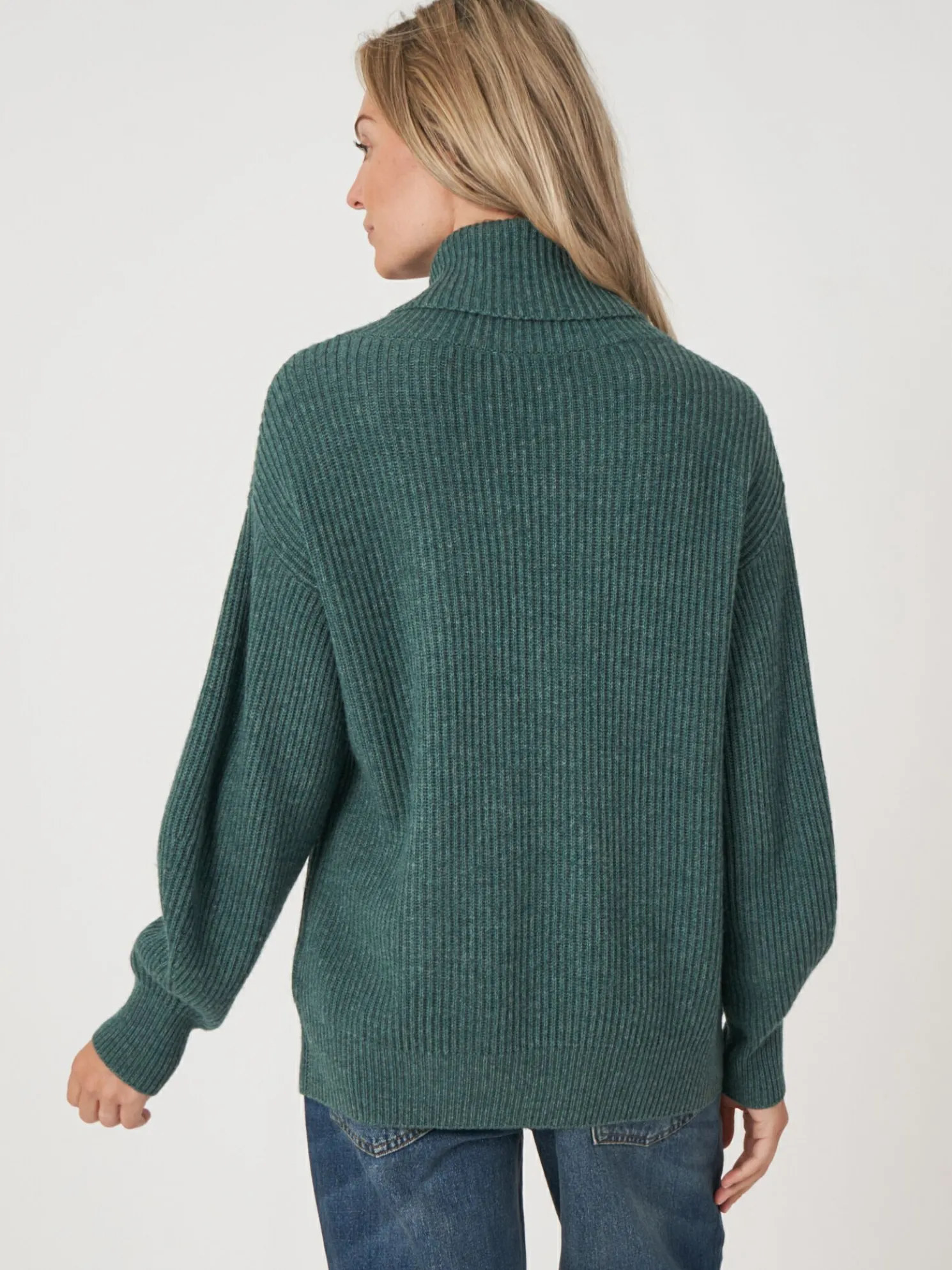 Cashmere Coltrui Met Asymmetrische Zoom