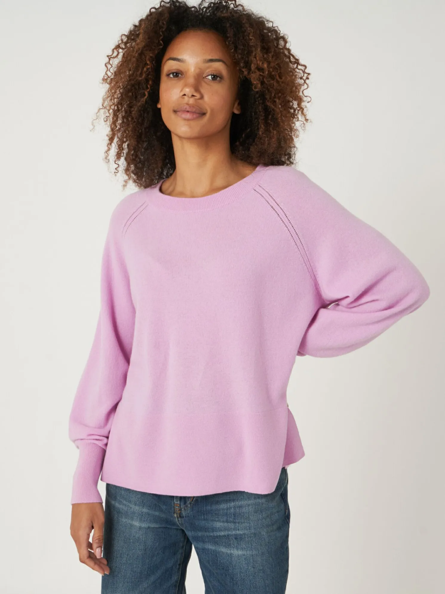 Cashmere Raglan Trui Met Hoge Ribboord En Zijsplit
