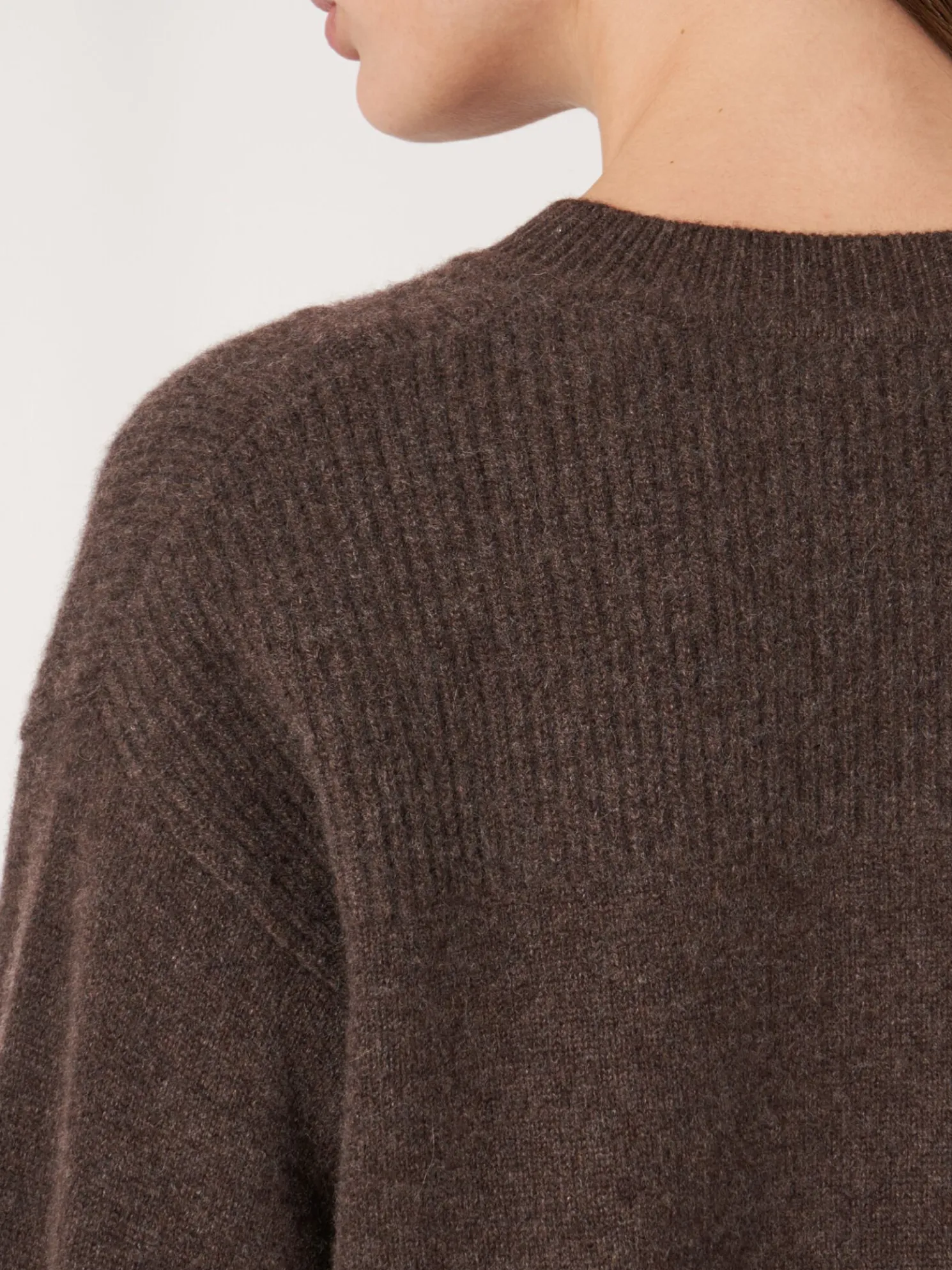 Cashmere Trui Met Kraag Met Split En Rib Detail