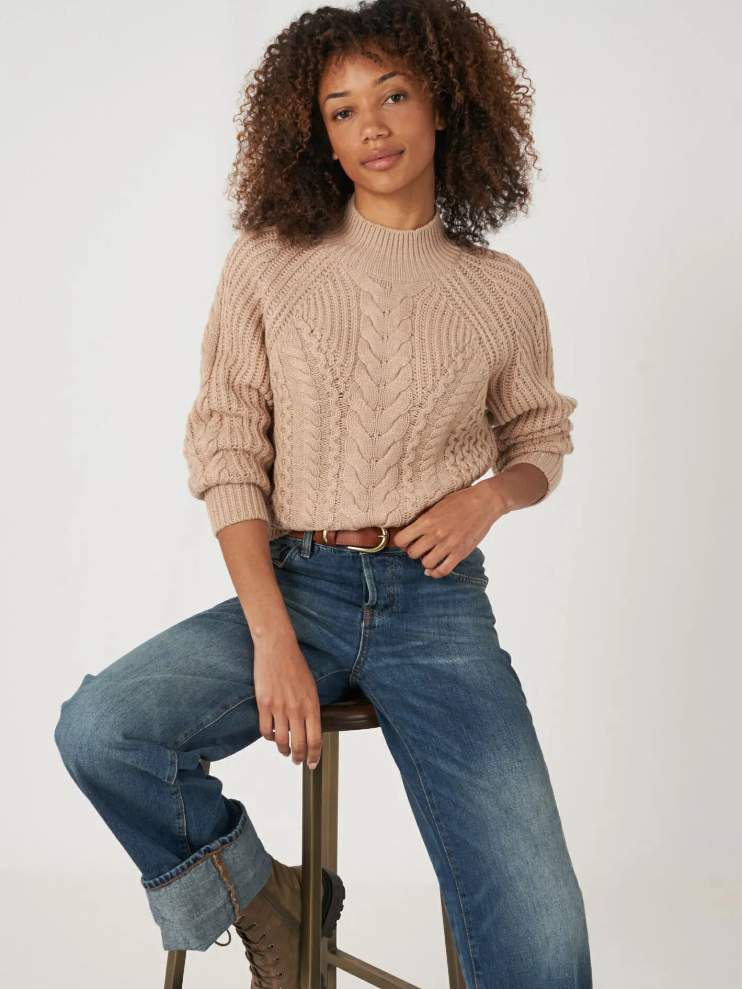 Kabeltrui Van Merinowol Met Opstaande Kraag