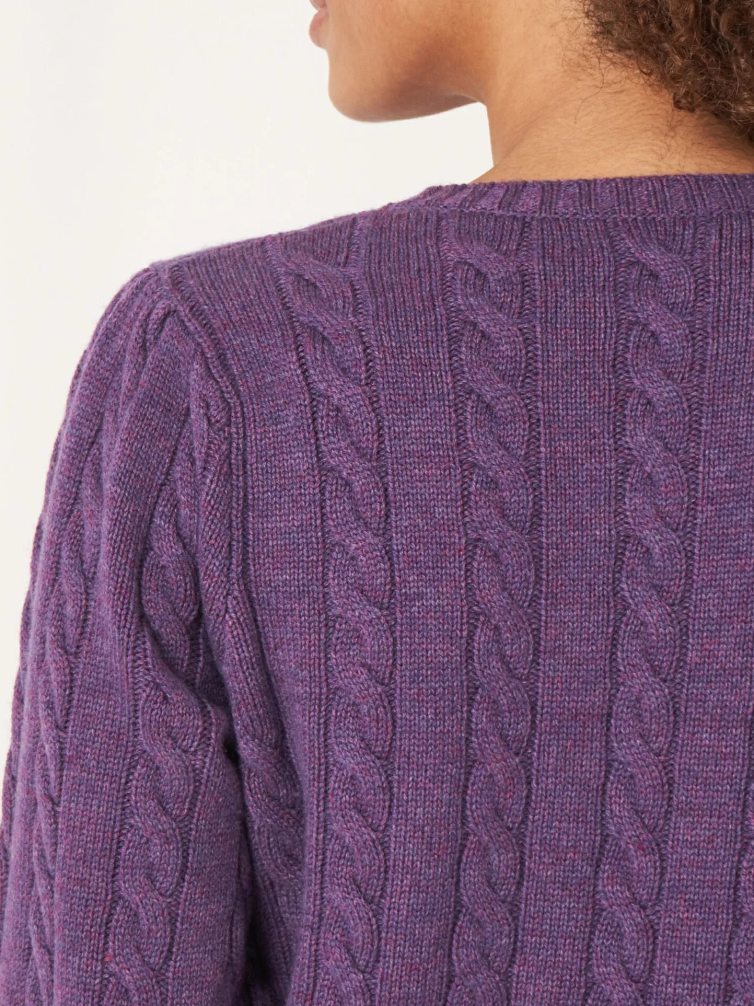 Korte, Gebreide Sweater Met Kabelpatroon Van Cashmeremix