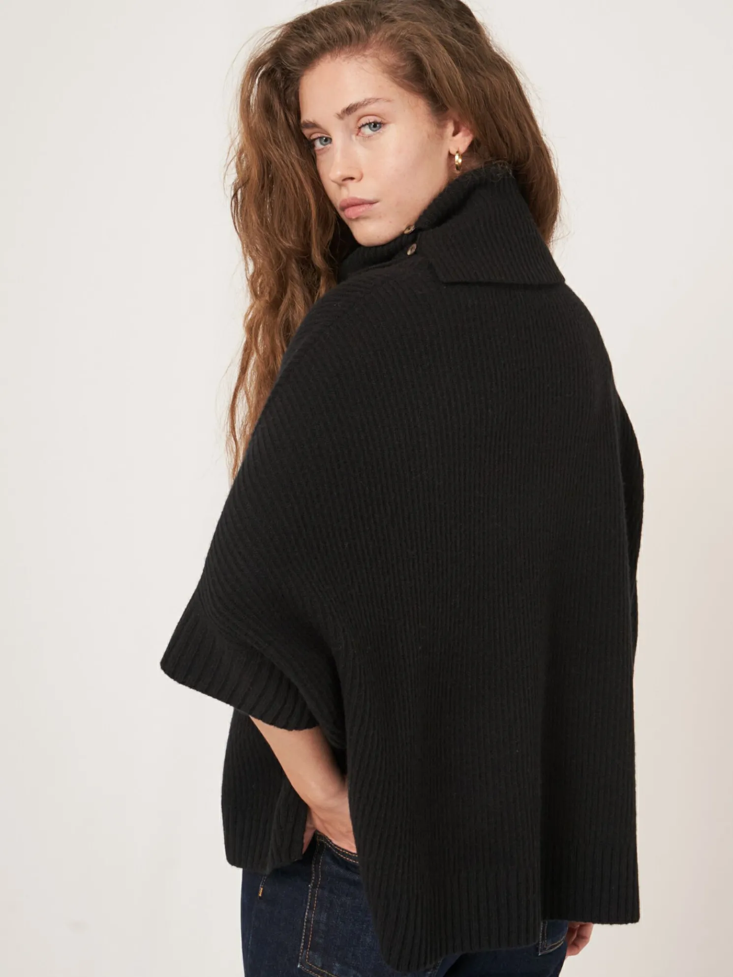 Oversized Ponchotrui Met Rolkraag