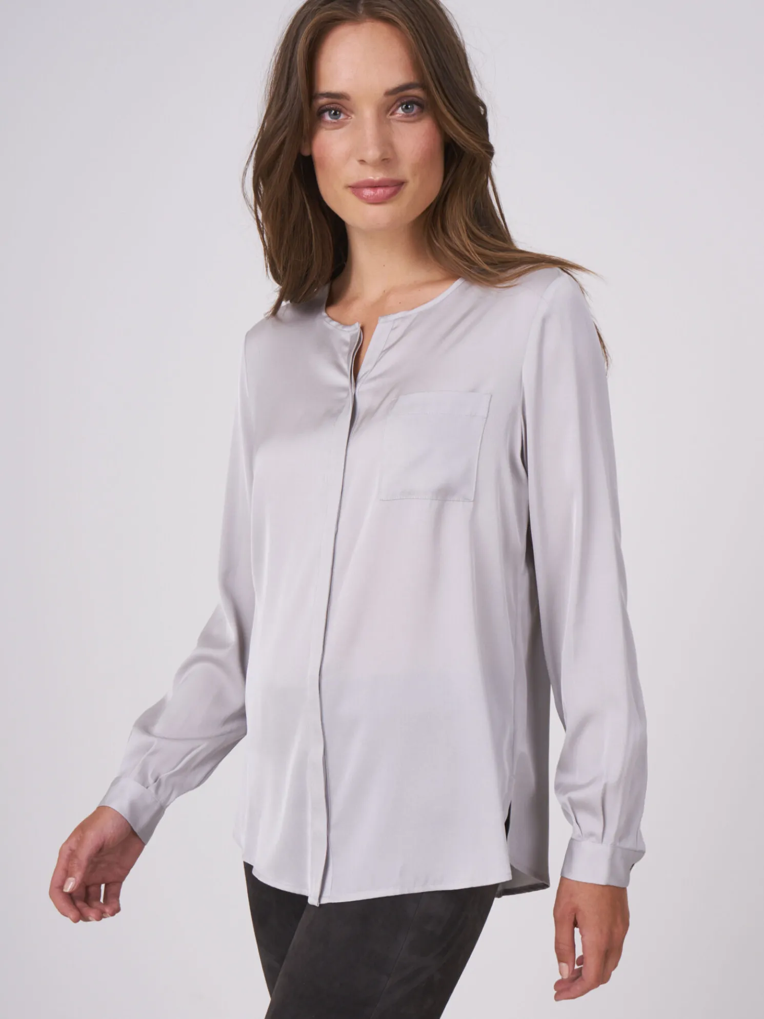 Zijden Blouse Met Split In De Hals